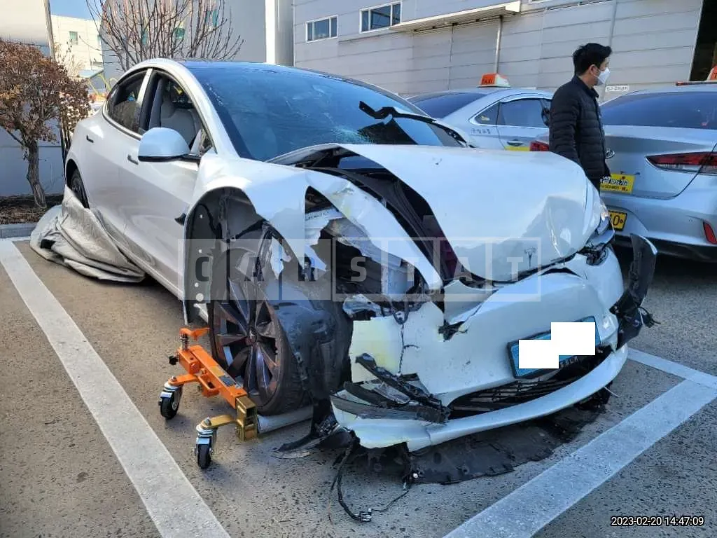 Photo 2 of 34: 2021 Tesla Model 3 Long Range, VIN 5YJ3E1EB5MF892588 — Korean insurance auction