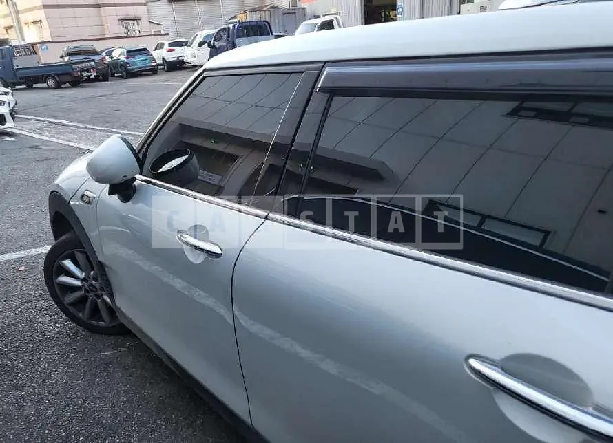 Photo 2 of 25: 2022 MINI Cooper D Clubman — Korean insurance auction
