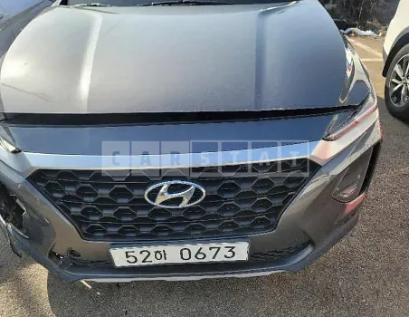 Photo 2 of 15: 2019 Hyundai Santa Fe, VIN KMHS281BDKU152996 — Korean insurance auction