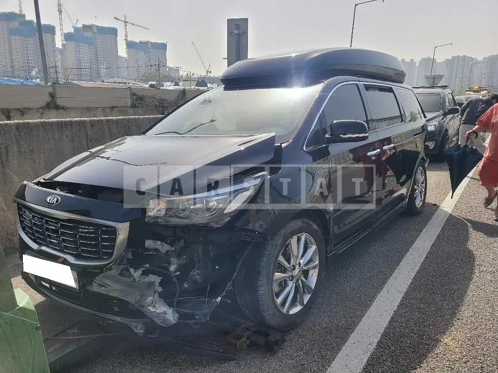 Photo 2 of 24: 2019 Kia Carnival High Limousine, VIN KNAME81ABKS606196 — Korean insurance auction