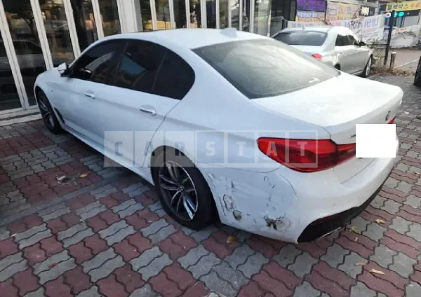 Photo 2 of 50: 2017 BMW 520d xDrive, VIN WBAJC5103HG850969 — Korean insurance auction