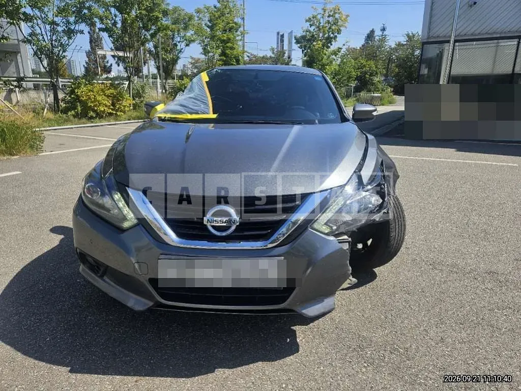Photo 2 of 13: 2017 Nissan Altima 2.5 — Korean insurance auction