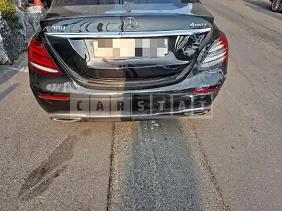 Photo 1 of 16: 2017 Mercedes-Benz E300, VIN WDDZF4JB3HA195228 — Korean insurance auction