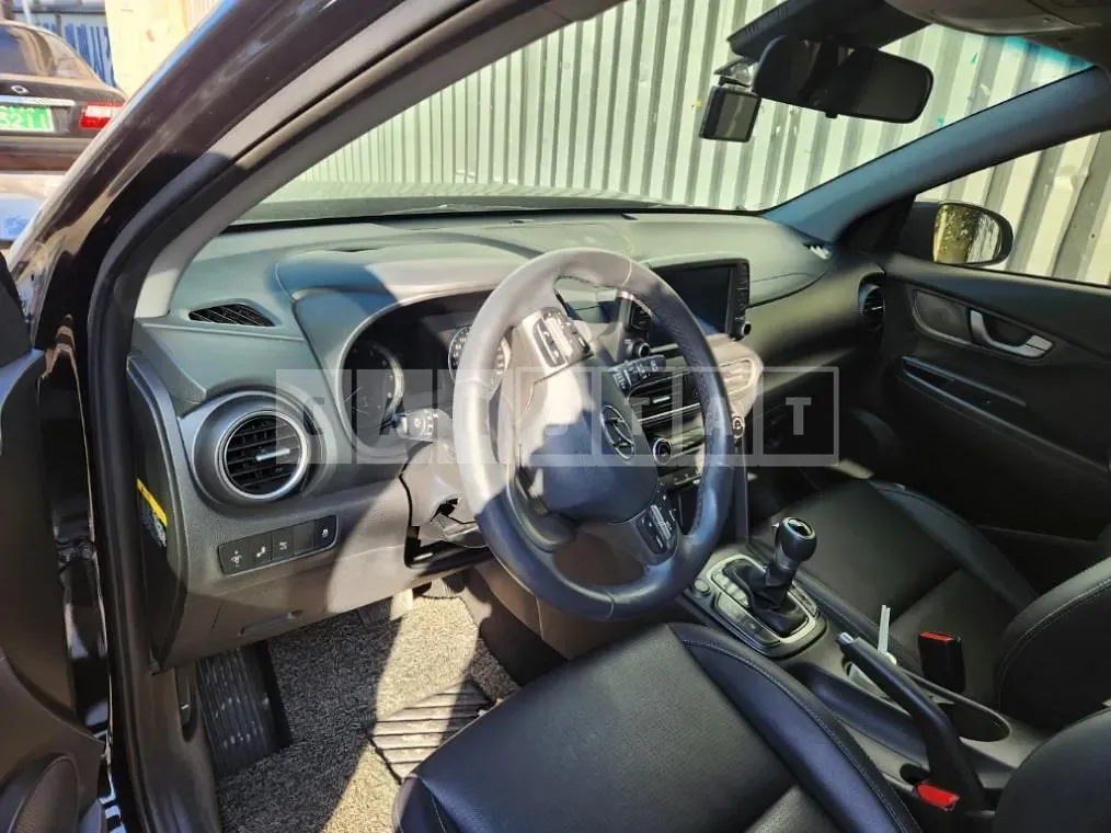 Photo 2 of 10: 2018 Hyundai Kona 1.6, VIN KMHK4815GJU149997 — Korean insurance auction