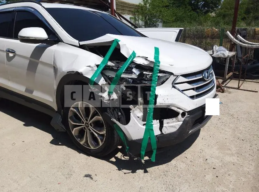 Photo 2 of 5: 2015 Hyundai Santa Fe — Korean insurance auction