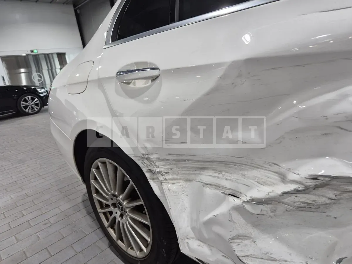 Photo 2 of 22: 2022 Mercedes-Benz E250, VIN W1KZF4FB0NB036312 — Korean insurance auction