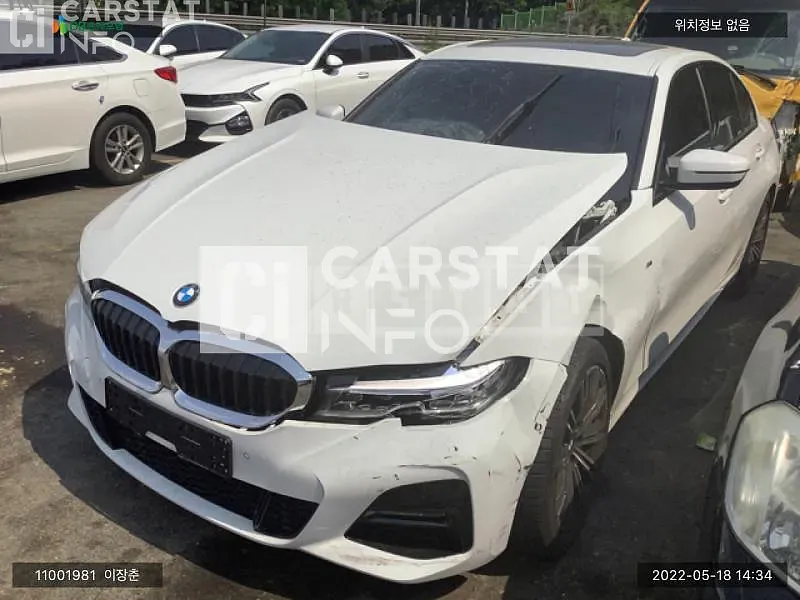 Photo 2 of 15: 2021 BMW 320i, VIN WBA5X5101MFL60472 — Korean insurance auction