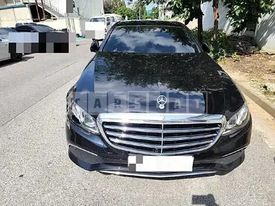 Photo 1 of 30: 2016 Mercedes-Benz E300 4Matic, VIN WDDZF4KB7HA078394 — Korean insurance auction