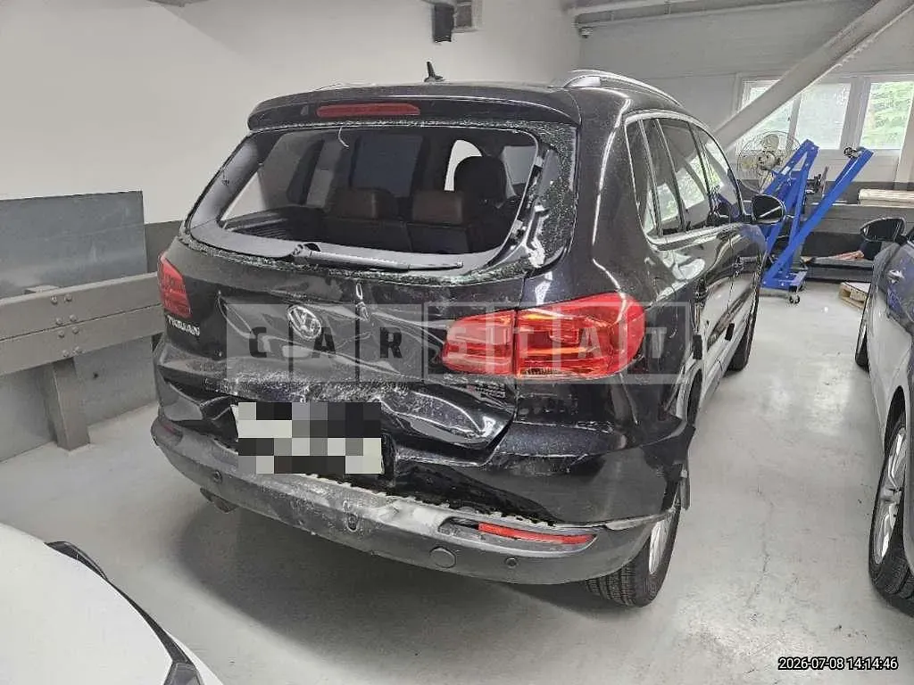 Photo 2 of 18: 2016 Volkswagen Tiguan 2.0 TDI BMT — Korean insurance auction