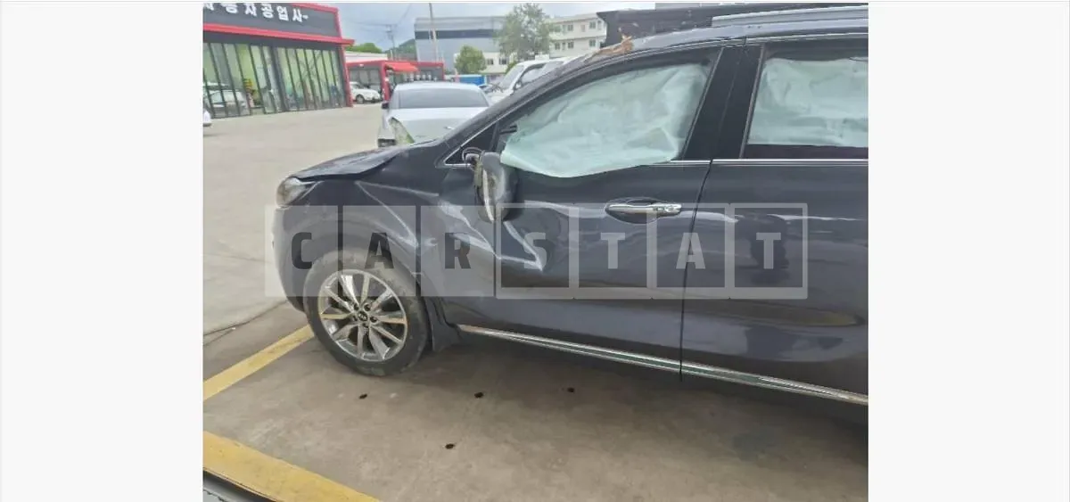 Photo 2 of 28: 2016 Kia Sorento 2.0 — Korean insurance auction