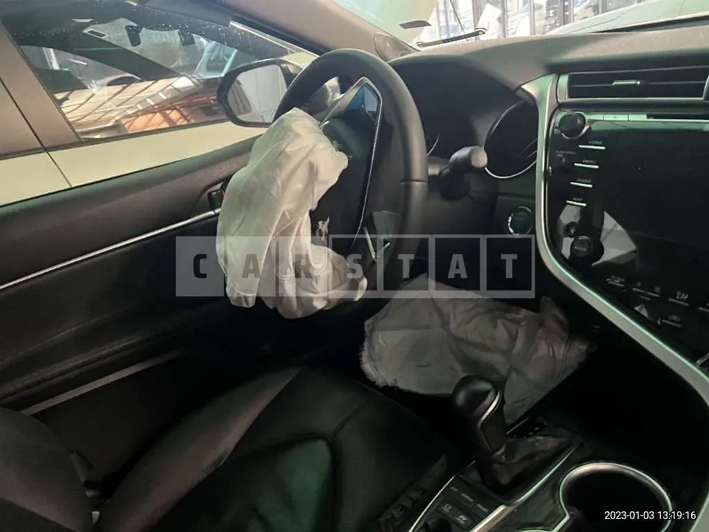 Photo 2 of 13: 2018 Toyota Camry Hybrid, VIN JTNB21HK4J3005695 — Korean insurance auction