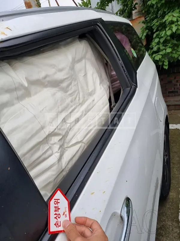 Photo 2 of 15: 2019 Kia Carnival, VIN KNAMB81ABKS472953 — Korean insurance auction