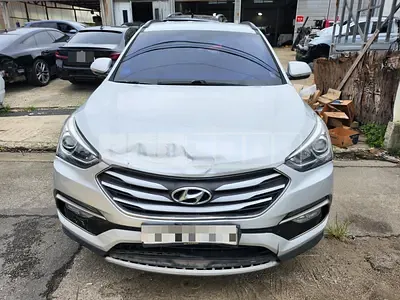 Photo 1 of 55: 2017 Hyundai Santa Fe DM — Korean insurance auction