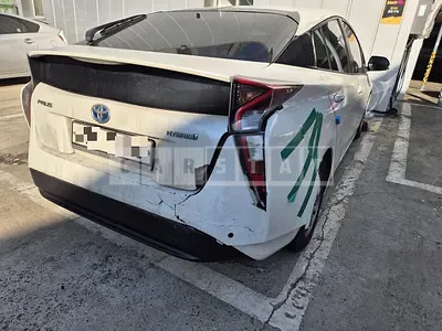 Photo 1 of 5: 2018 Toyota Prius — Korean insurance auction