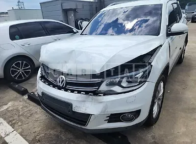 Photo 1 of 17: 2016 Volkswagen Tiguan 2.0 TDI BMT — Korean insurance auction