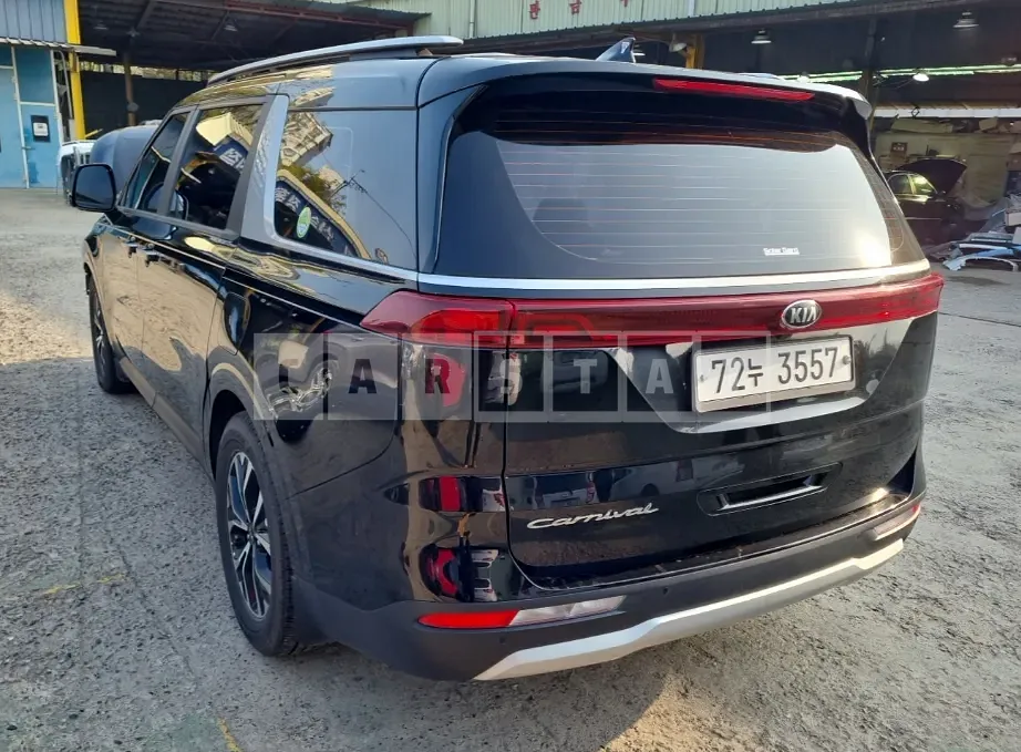 Photo 2 of 6: 2021 Kia Carnival, VIN KNHNB37BBMS010926 — Korean insurance auction
