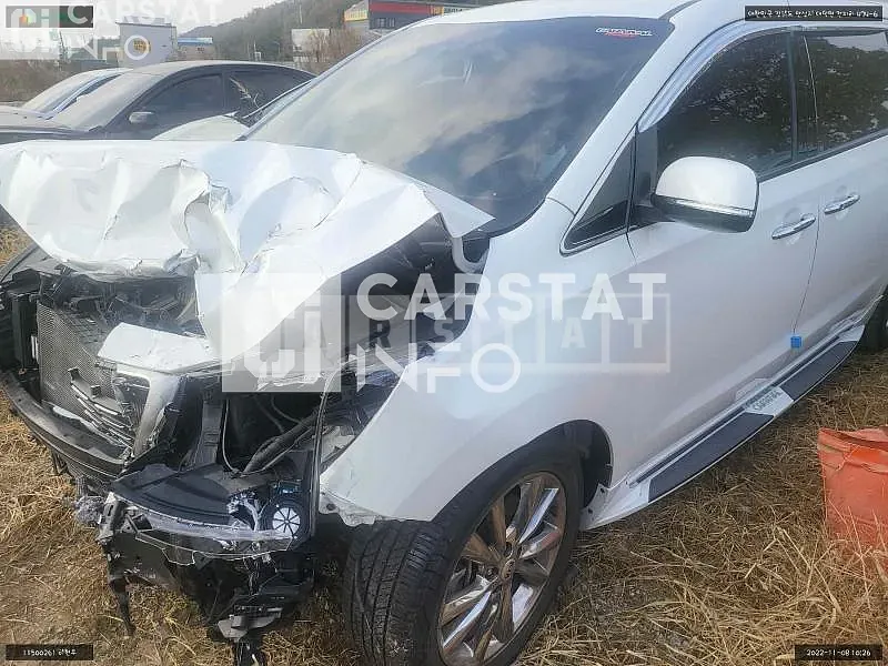 Photo 2 of 6: 2019 Kia Carnival, VIN KNAMC81ABKS551000 — Korean insurance auction