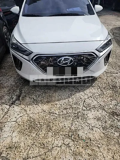 Photo 1 of 16: 2019 Hyundai IONIQ (Hybrid) — Korean insurance auction