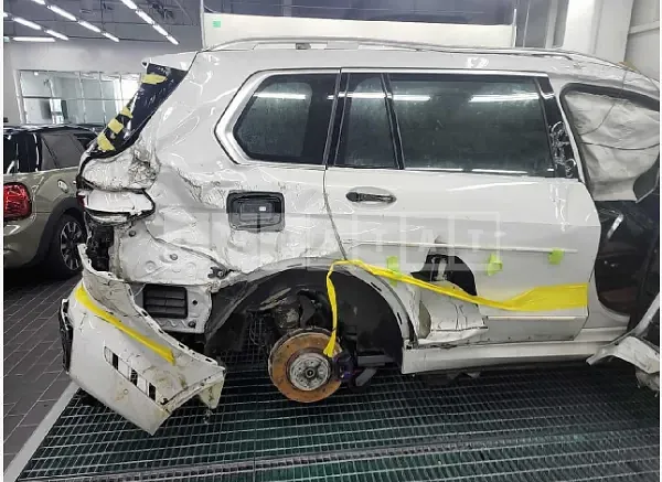 Photo 2 of 30: 2020 BMW X7 xDrive 40i, VIN WBACW210XL9C25791 — Korean insurance auction