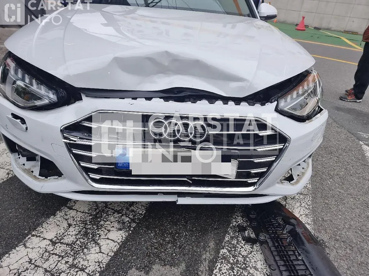 Photo 2 of 32: 2021 Audi A4 40 TFSI, VIN WAUZZZF45MN013456 — Korean insurance auction