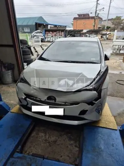 Photo 1 of 20: 2017 Toyota Prius — Korean insurance auction