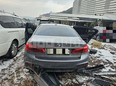 Photo 1 of 16: 2018 BMW 520d xDrive, VIN WBAJC5108JWB86456 — Korean insurance auction