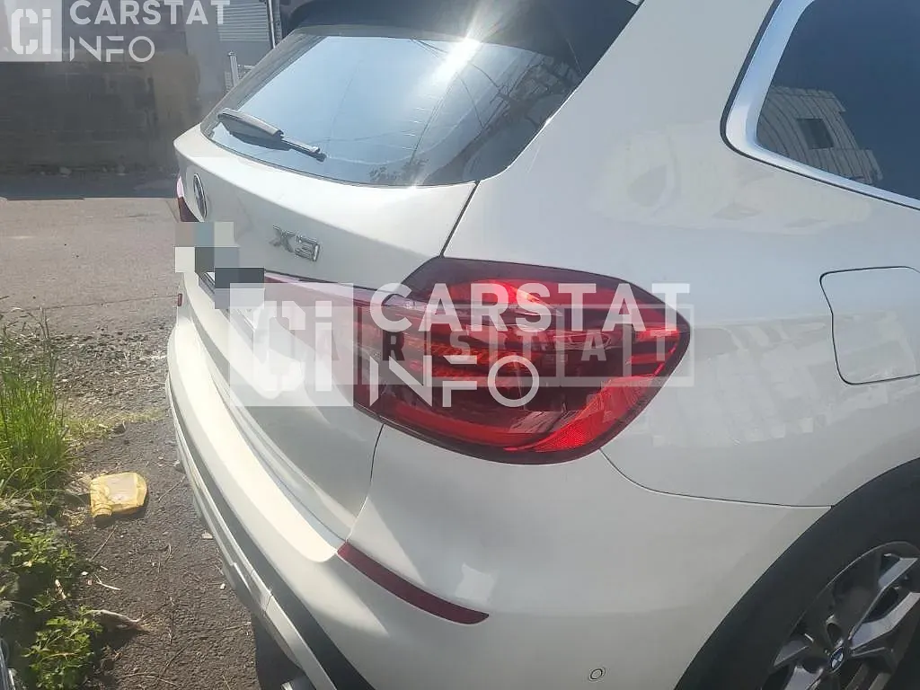 Photo 2 of 27: 2018 BMW X3 xDrive20d, VIN WBATX3107JLB64712 — Korean insurance auction