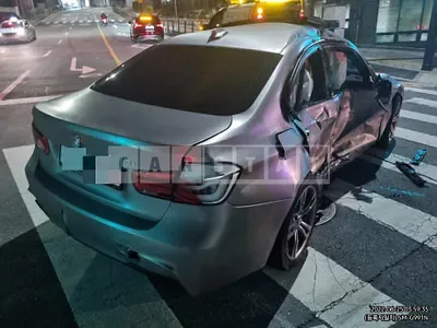Photo 1 of 21: 2016 BMW 320i, VIN WBA8A9100HK823446 — Korean insurance auction