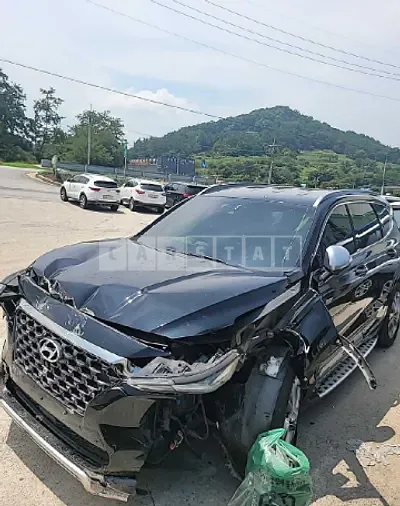 Photo 1 of 34: 2019 Hyundai Santa Fe, VIN KMHS581CDKU099455 — Korean insurance auction