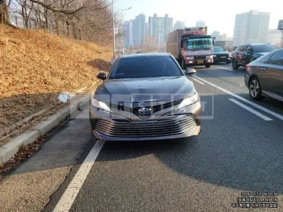 Photo 1 of 6: 2018 Toyota Camry Hybrid — Korean insurance auction