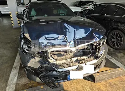 Photo 1 of 42: 2024 BMW 520i — Korean insurance auction