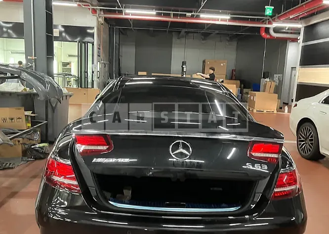 Photo 2 of 38: 2018 Mercedes-Benz S63 AMG 4Matic+ Coupe, VIN WDDXJ8JB5JA033524 — Korean insurance auction