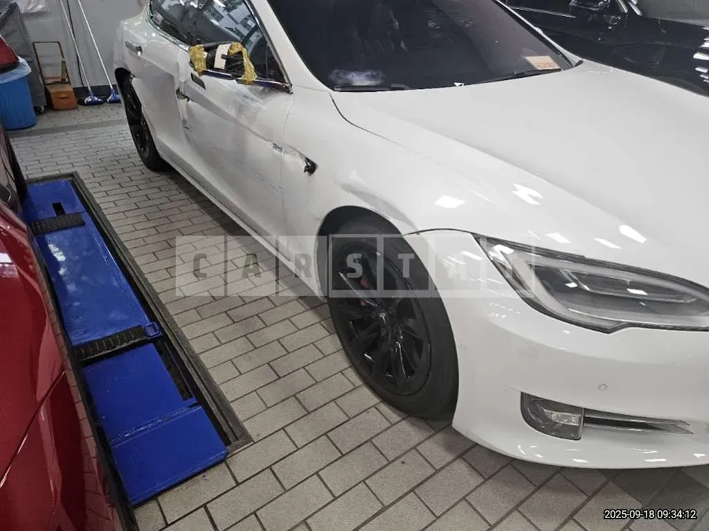 Photo 2 of 32: 2017 Tesla Model S 90d — Korean insurance auction