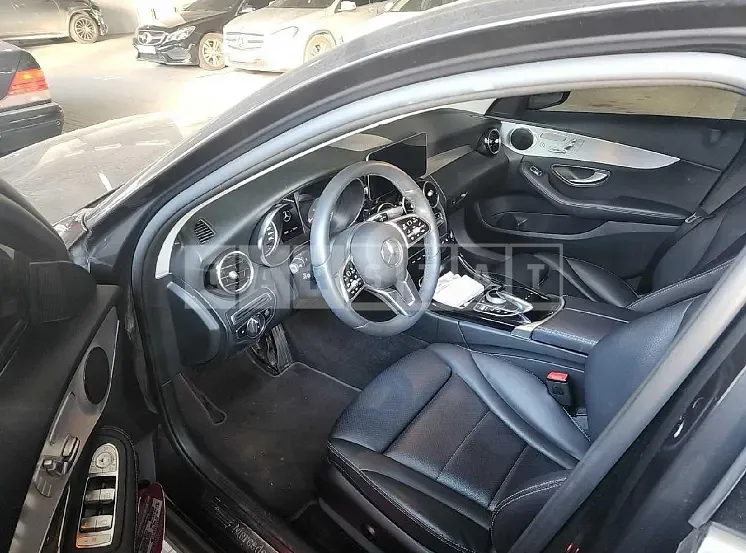Photo 2 of 6: 2020 Mercedes-Benz C 200, VIN W1KWF8AB9LR567532 — Korean insurance auction