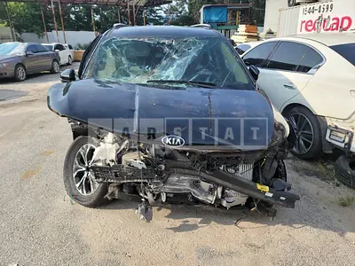 Photo 1 of 13: 2021 Kia Carnival, VIN KNANC81BBMS116385 — Korean insurance auction