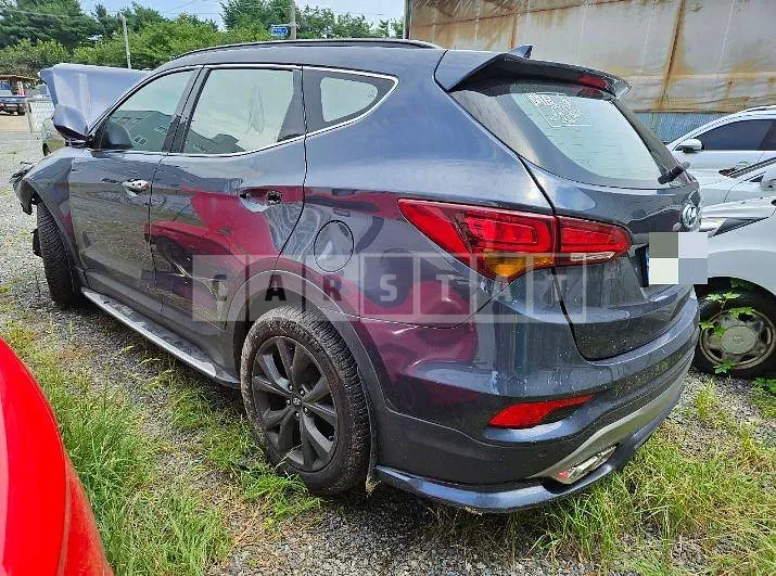 Photo 2 of 18: 2015 Hyundai Santa Fe DM 2.2 — Korean insurance auction