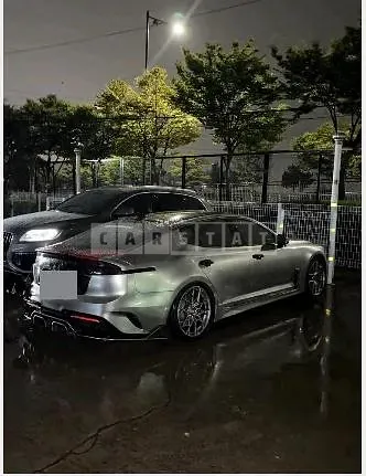 Photo 2 of 3: 2017 Kia Stinger — Korean insurance auction
