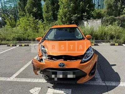 Photo 1 of 13: 2018 Toyota Prius C — Korean insurance auction