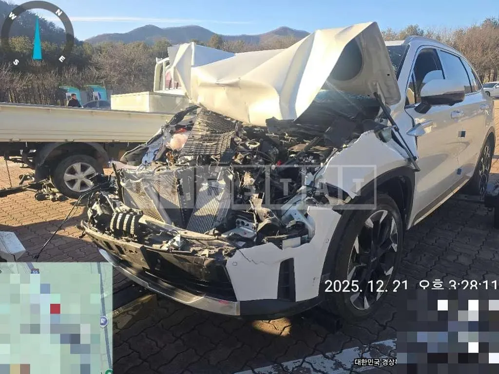 Photo 2 of 7: 2024 Kia Sorento — Korean insurance auction