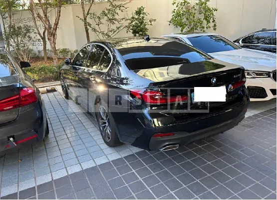 Photo 2 of 6: 2023 BMW 520i — Korean insurance auction