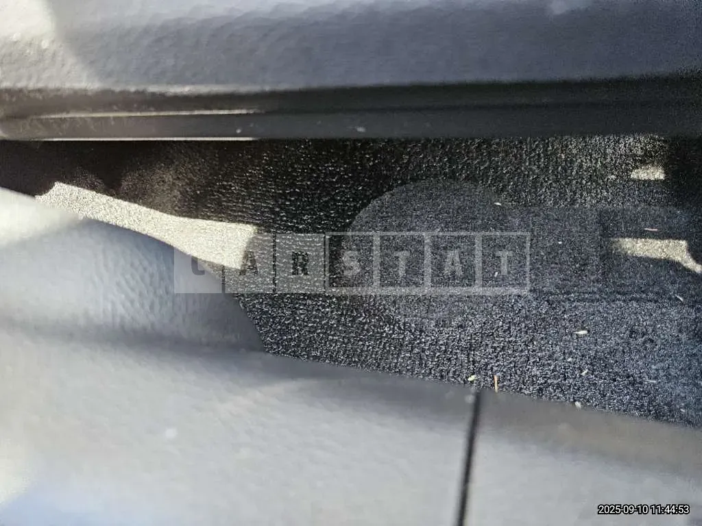 Photo 2 of 23: 2022 Kia Sportage — Korean insurance auction