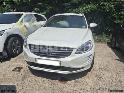 Photo 1 of 16: 2015 Volvo XC60 D4, VIN YV1DZA8BDG2852872 — Korean insurance auction