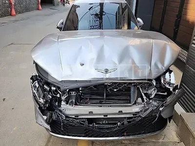Photo 1 of 34: 2022 Genesis G90 AWD — Korean insurance auction