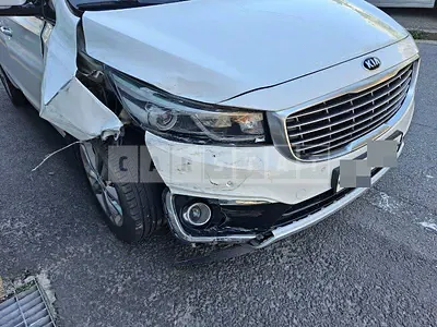 Photo 1 of 5: 2015 Kia Carnival 9 -Seater — Korean insurance auction