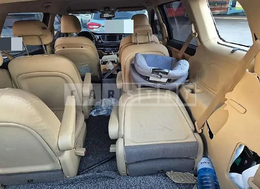 Photo 2 of 49: 2020 Kia Carnivals — Korean insurance auction