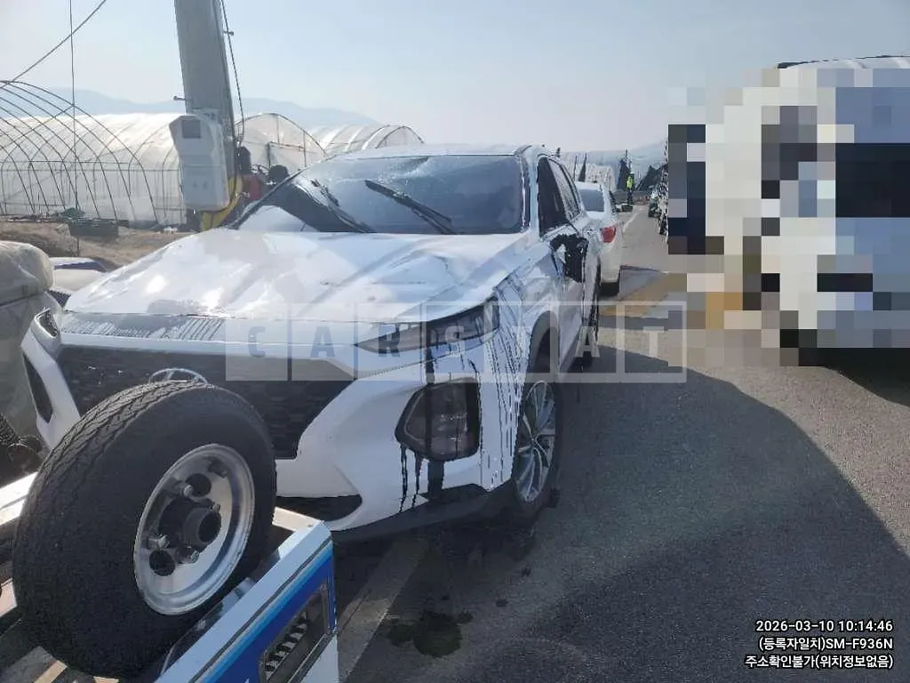 Photo 2 of 16: 2019 Hyundai Santa Fe TM — Korean insurance auction