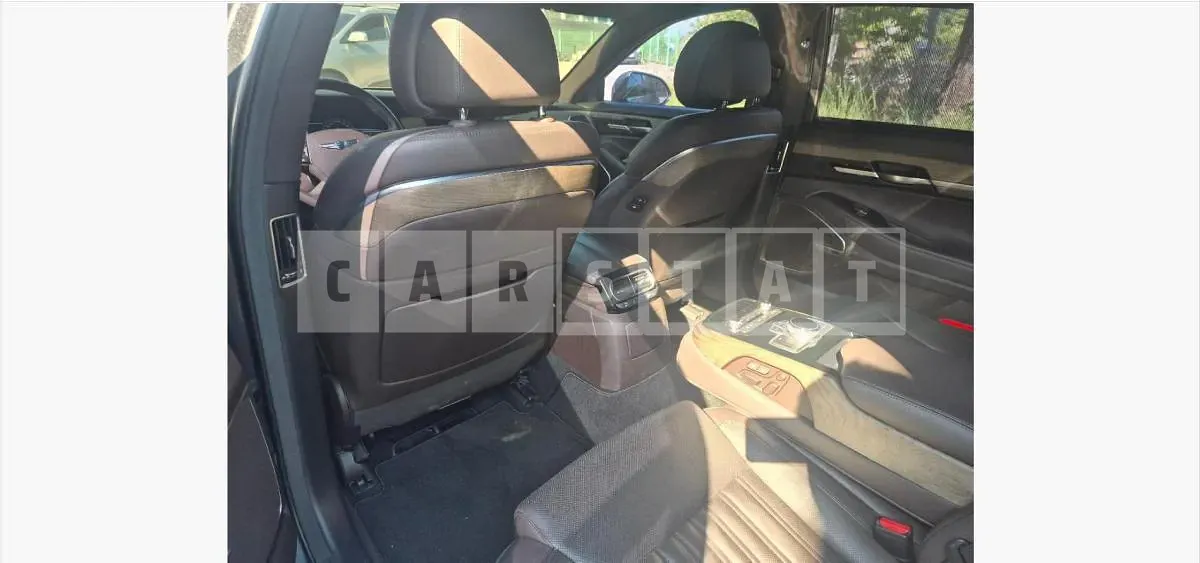 Photo 2 of 26: 2019 Genesis G90 — Korean insurance auction