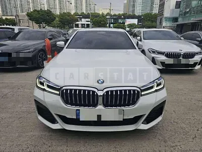 Photo 1 of 44: 2022 BMW 530i xDrive — Korean insurance auction