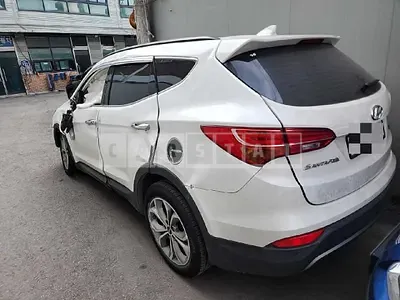 Photo 1 of 13: 2015 Hyundai Santa Fe DM 4WD — Korean insurance auction