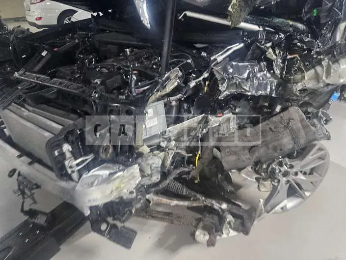 Photo 2 of 36: 2023 Genesis GV70 — Korean insurance auction